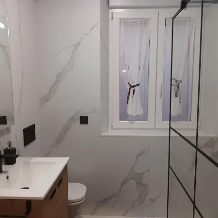 Apartamento Roma 8 *