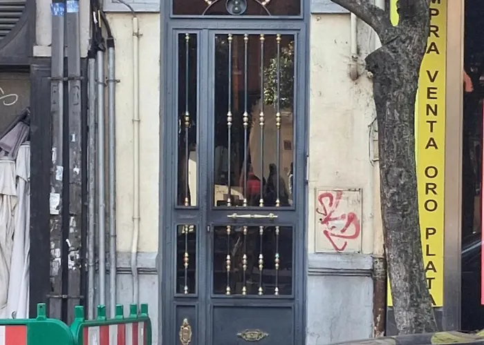 Appartement Roma 8 *